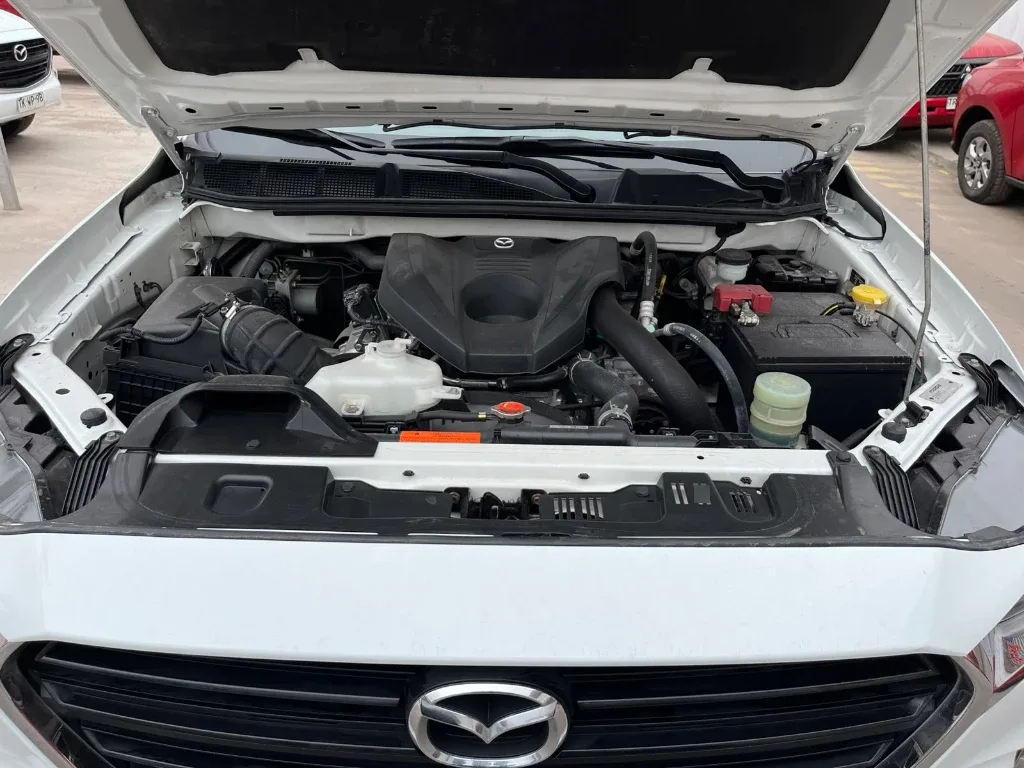 Mazda Bt-50 4x4 6at 3.0 año 2023