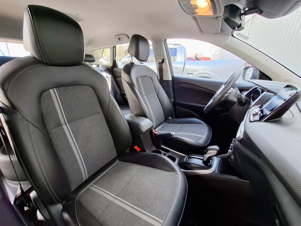 Chevrolet Tracker 1.2t Ltz R 4x2 At 5p año 2025