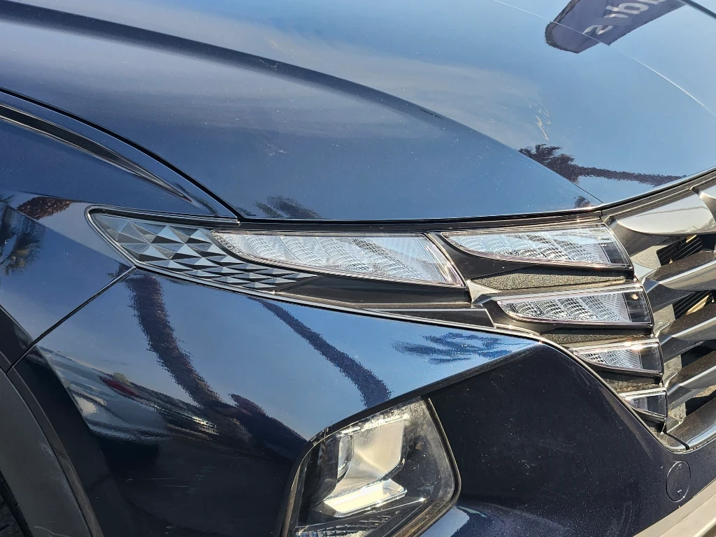 Hyundai Tucson 2.0 Nx4 Plus 2wd Mt 5p año 2023