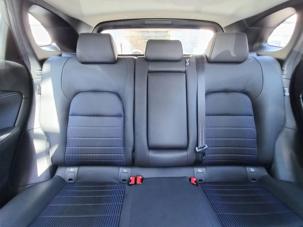Nissan Qashqai 1.3t Advance 2wd Cvt At 5p año 2025
