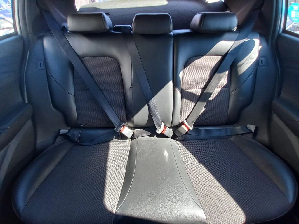 Chevrolet Onix 1.0t Rs Mt 5p año 2022