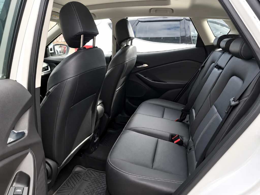Chevrolet Tracker 1.2t Premier At S (c) año 2025