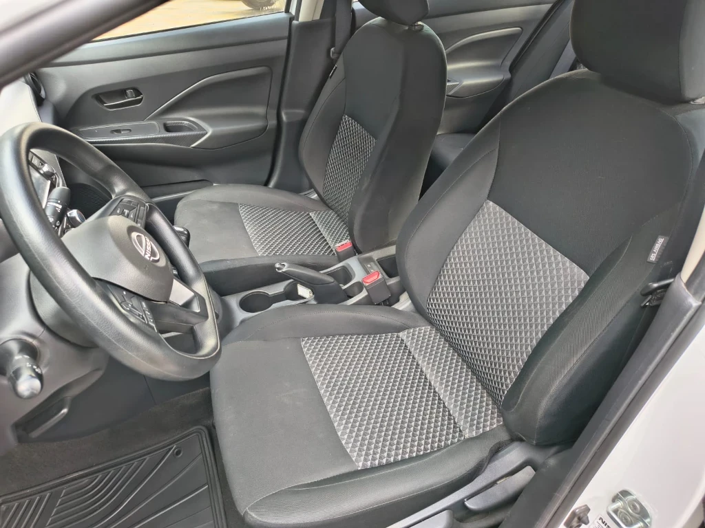 Nissan Versa 1.6 Sense 4x2 Mt 4p año 2025