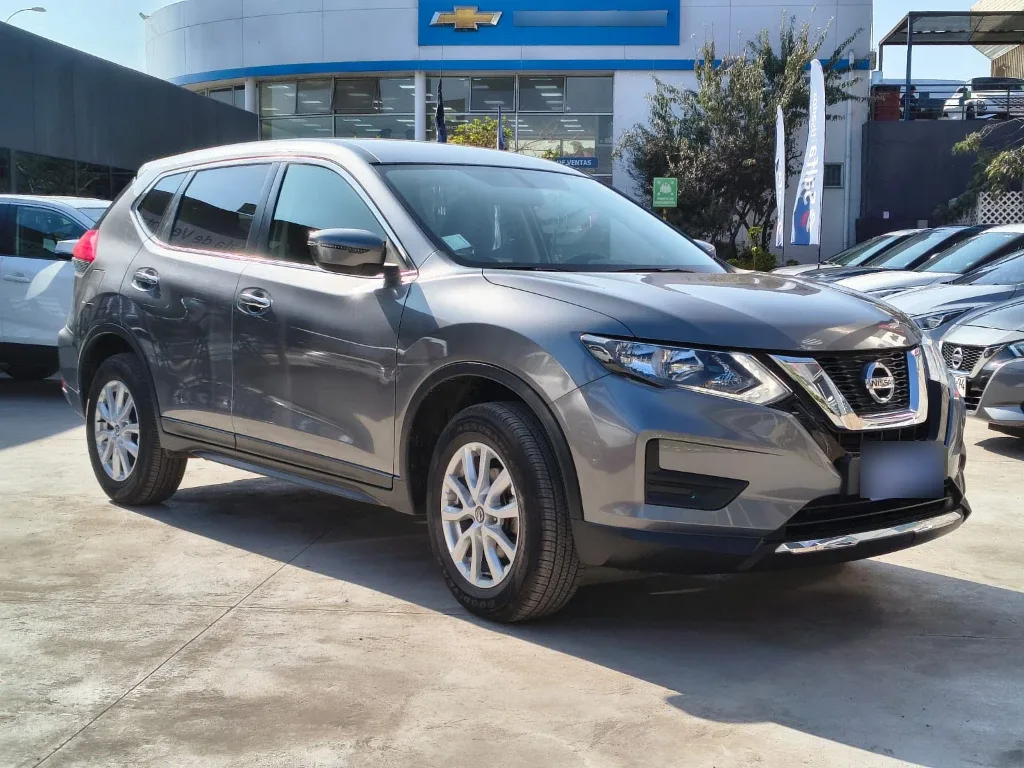 Nissan X-Trail 2.5 Sense 4x2 2row Cvt At 5p año 2023