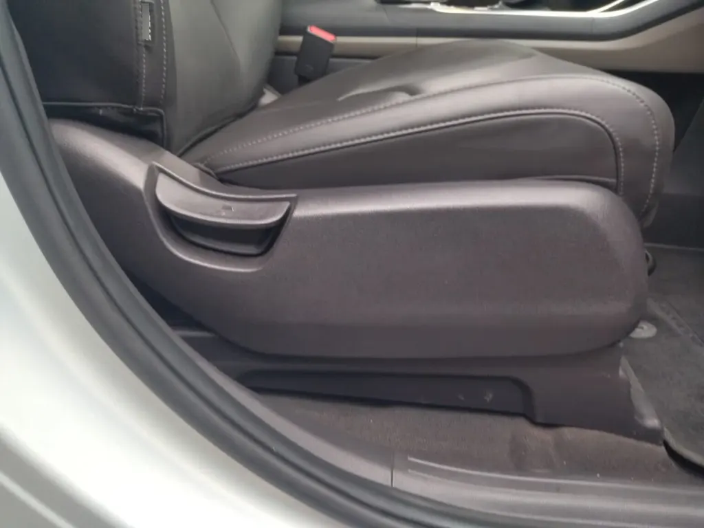 Kia Carnival 2.2 Ex Diesel 4x2 8at 5p año 2025