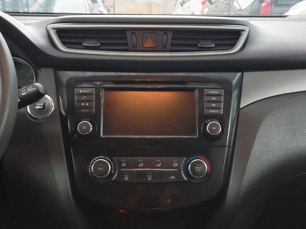 Nissan Qashqai 2.0 Sense Multimedia 4x2 Mt 5p año 2021