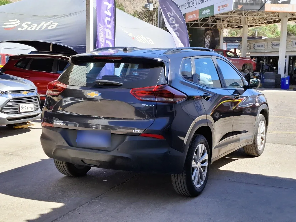 Chevrolet Tracker 1.2t Ltz R 4x2 At 5p año 2025