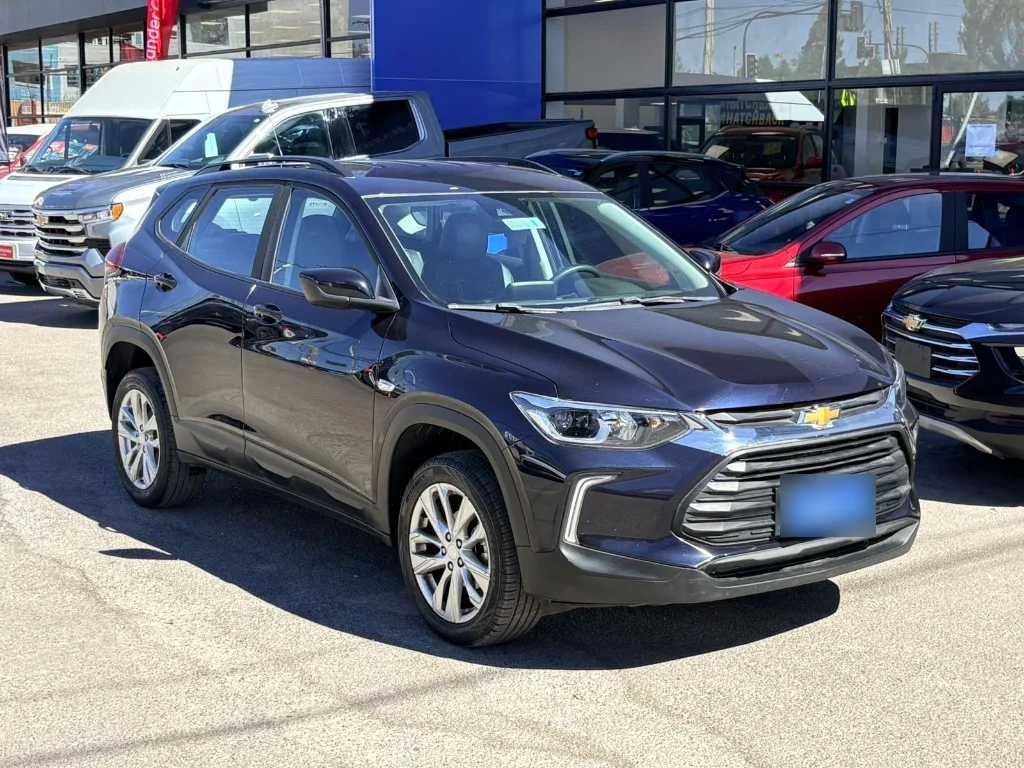 Chevrolet Tracker 1.2t Ltz R 4x2 At 5p año 2025