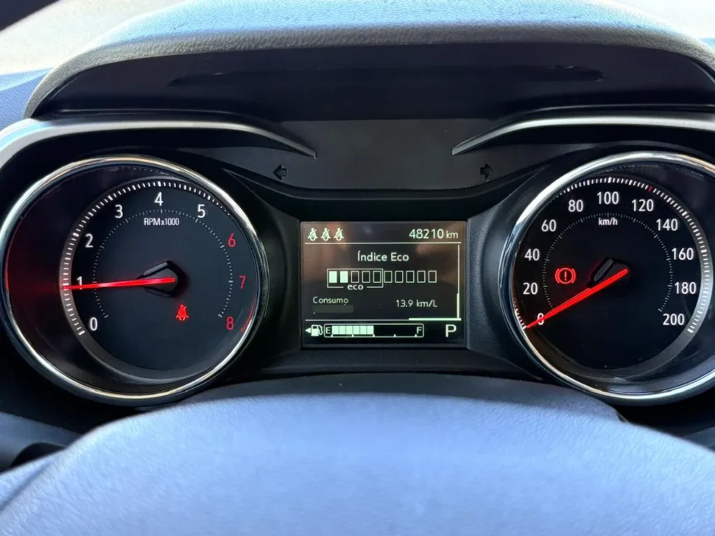 Chevrolet Tracker 1.2t Ltz R 4x2 At 5p año 2025