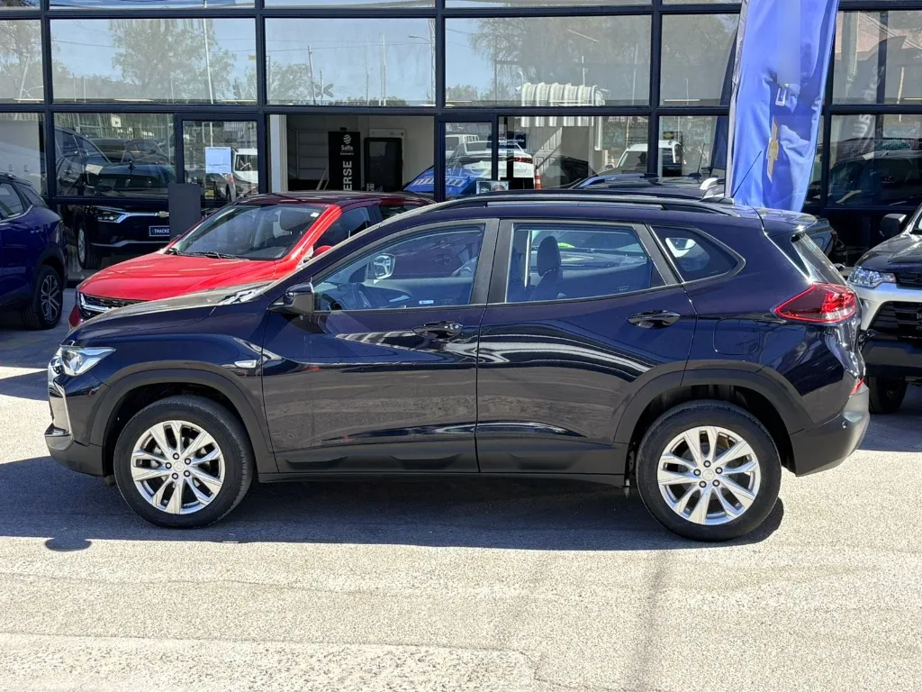 Chevrolet Tracker 1.2t Ltz R 4x2 At 5p año 2025