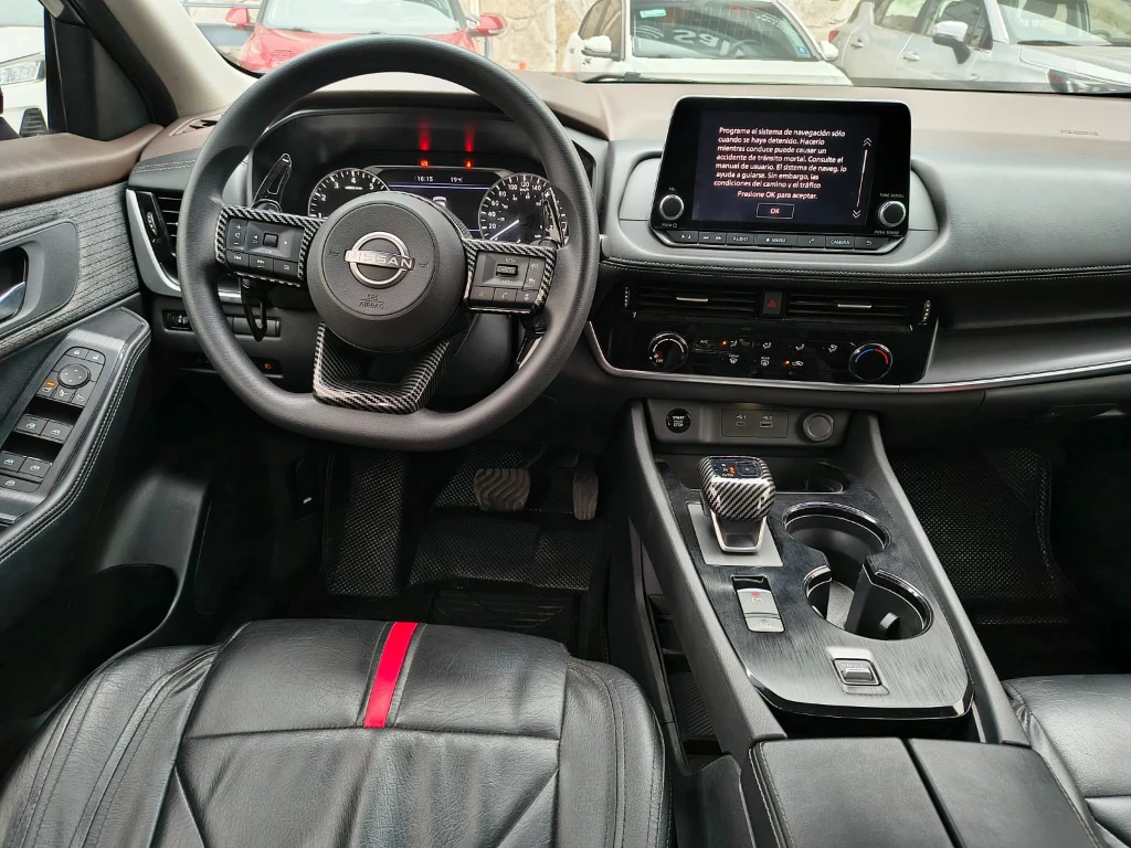 Nissan X-Trail 2.5 Sense 4x2 3row Cvt At 5p año 2024