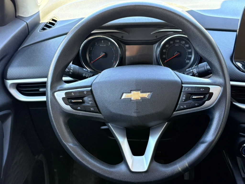 Chevrolet Tracker 1.2t Ltz R 4x2 At 5p año 2025