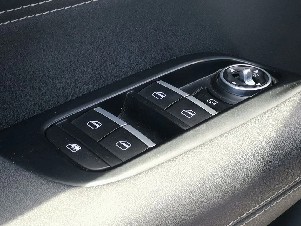 Chery Tiggo 8 Pro 2.0 Tgdi Glx Pro Max Awd At 5p año 2024