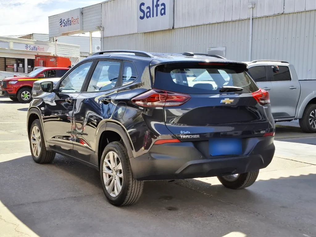 Chevrolet Tracker 1.2t Ltz R 4x2 At 5p año 2025