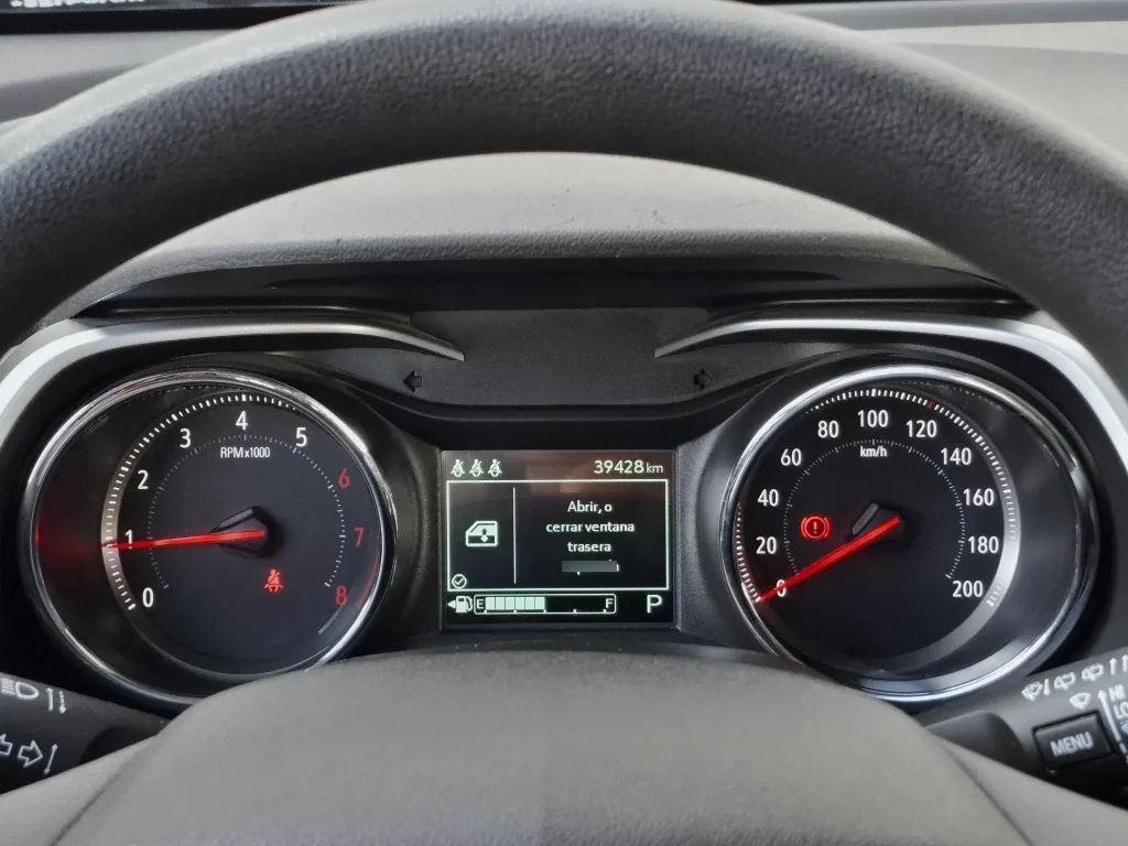 Chevrolet Tracker 1.2t Ltz R 4x2 At 5p año 2025