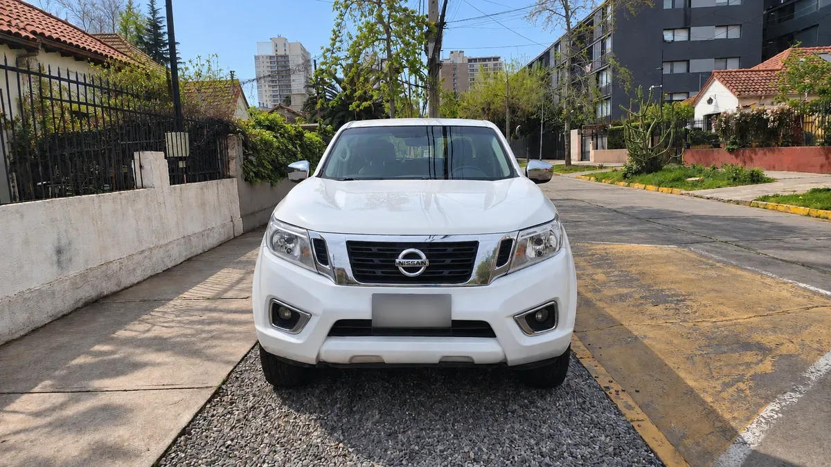 NISSAN NP300 2.3 Dc Xe Mt Diesel año 2019
