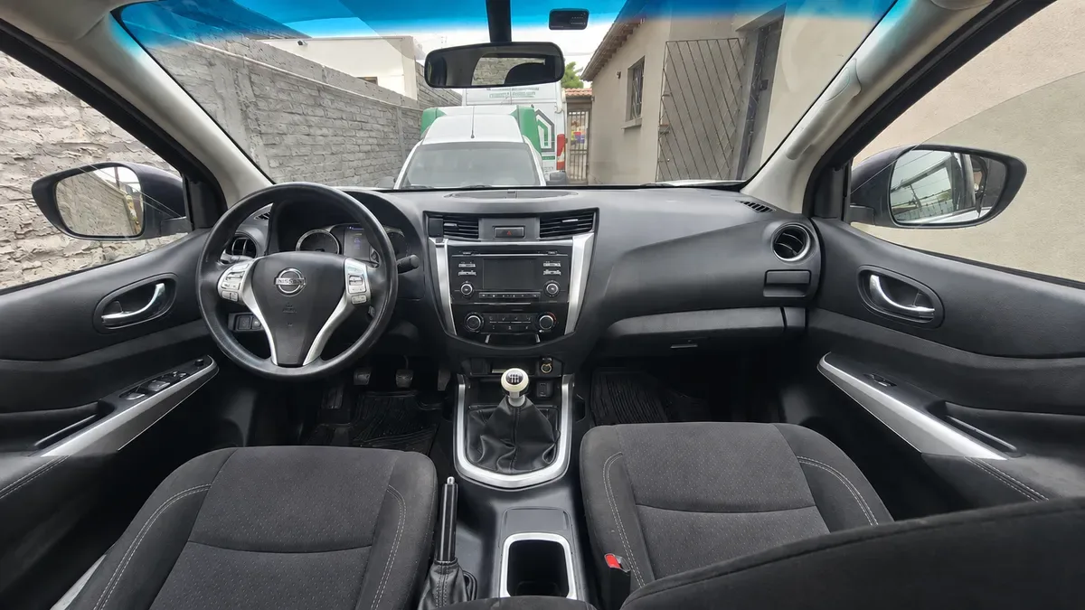 NISSAN NP300 2.3 Dc Xe Mt Diesel año 2019