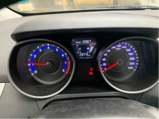 Hyundai Elantra 1.6 Md Gls Ac 2ab Mt año 2015
