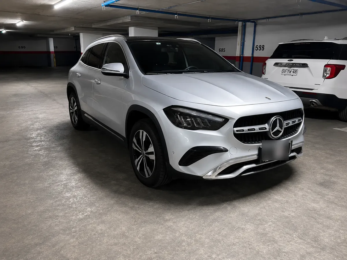 MERCEDES BENZ GLA200 1.6 Amg At año 2026