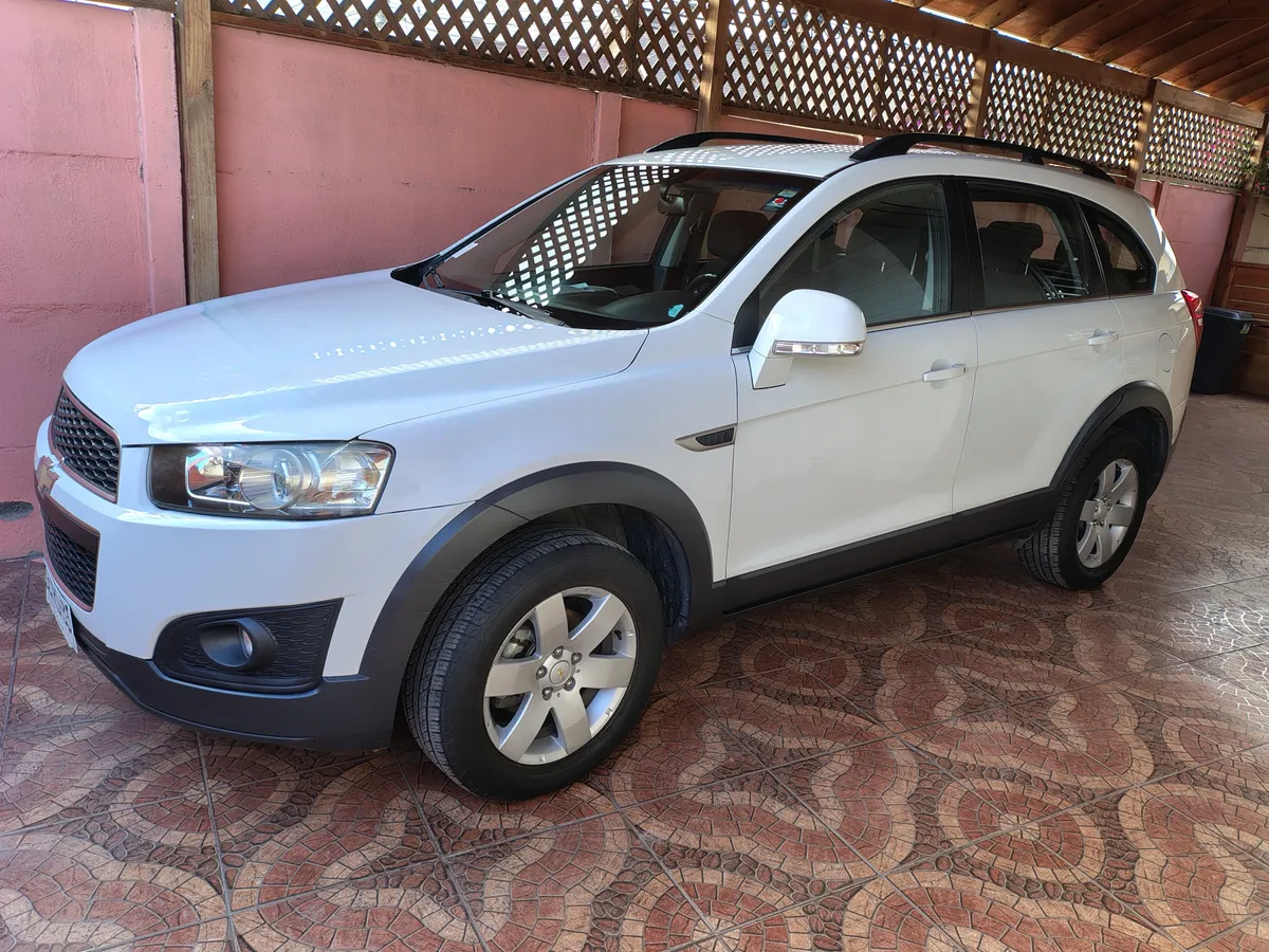 CHEVROLET CAPTIVA 2.2 Lt Full At 4x4 Diesel año 2015
