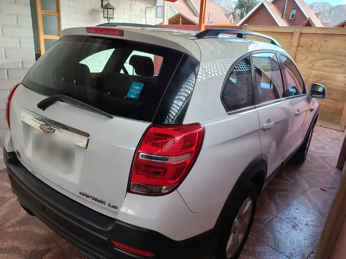 CHEVROLET CAPTIVA 2.2 Lt Full At 4x4 Diesel año 2015