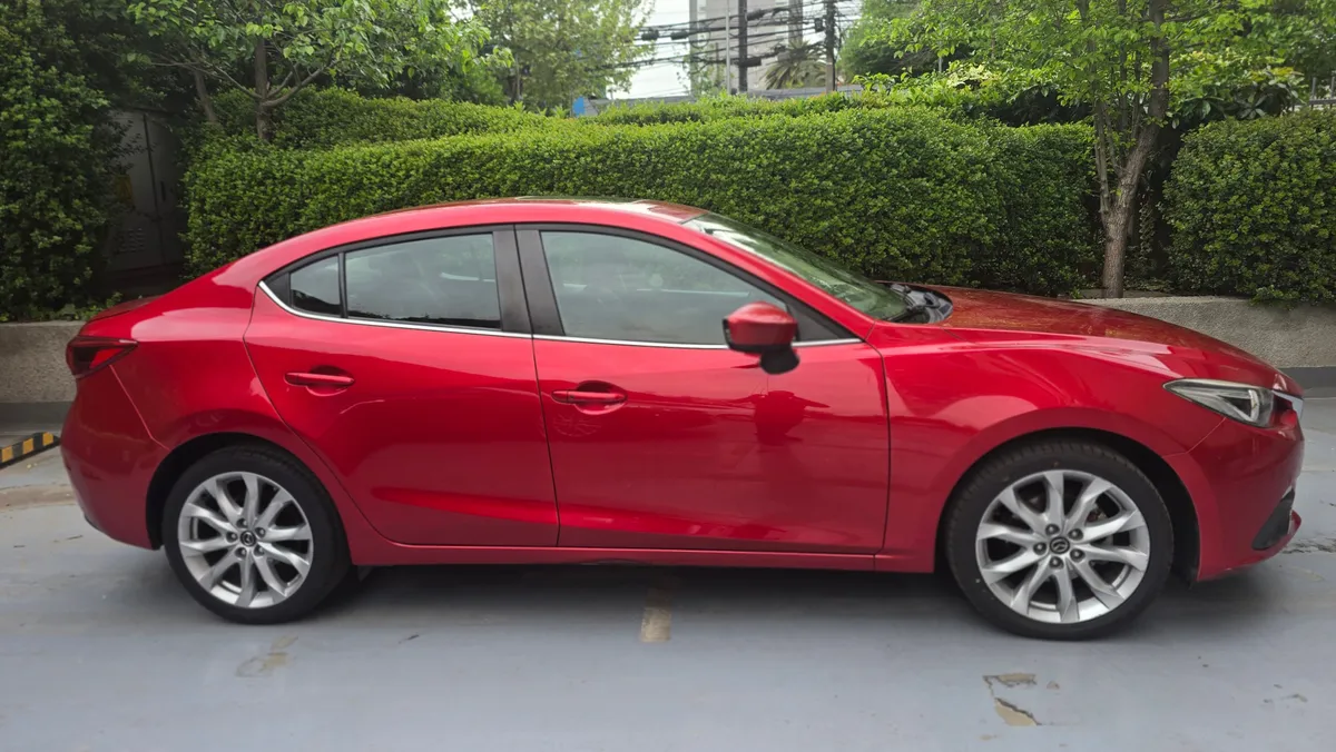 MAZDA MAZDA3 2.5 Sdan Gt Sr Gps At año 2016