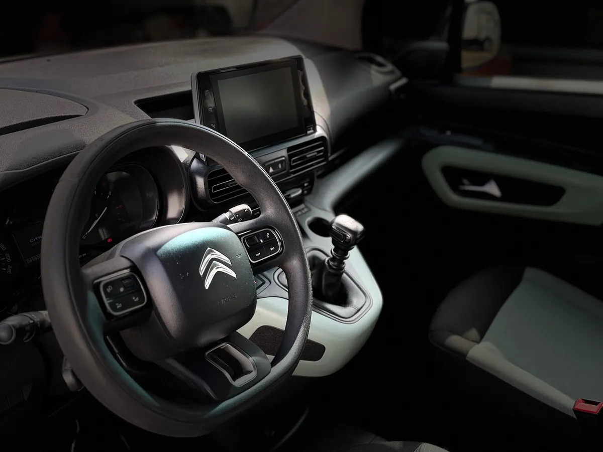 CITROEN BERLINGO MULTISPACE 1.5 Xl Bluehdi 130 S&s At Diesel año 2023