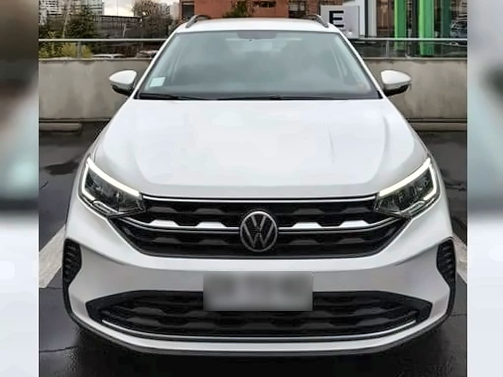 Volkswagen Nivus 1.0 Tsi Comfortline 4x2 At 5p año 2023
