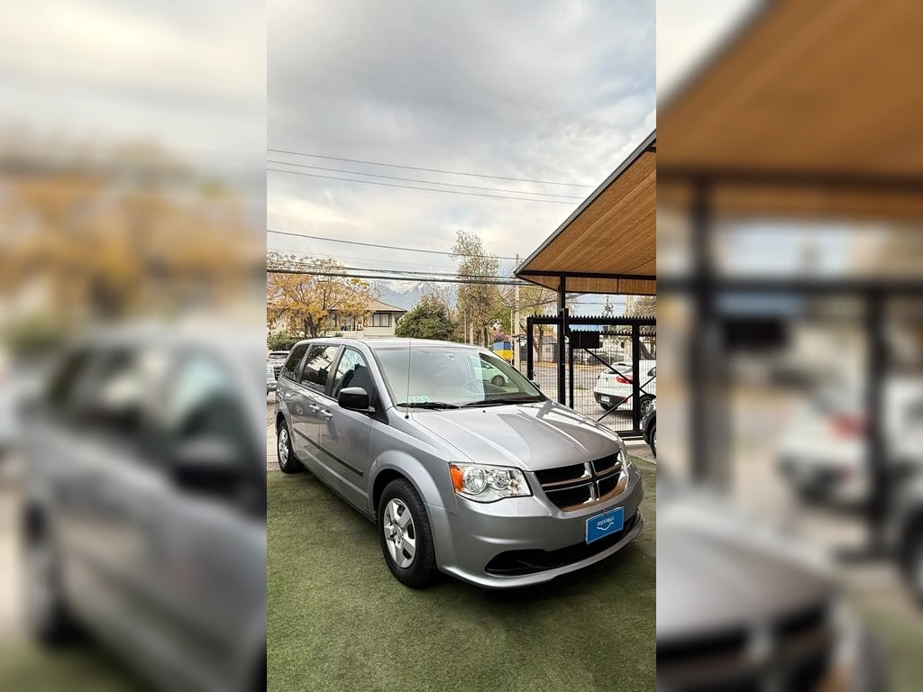 Dodge Grand Caravan 3.6 año 2013