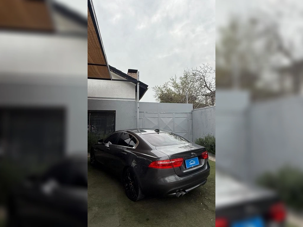 Jaguar Xe 2.0 D Prestige 4x2 At año 2019