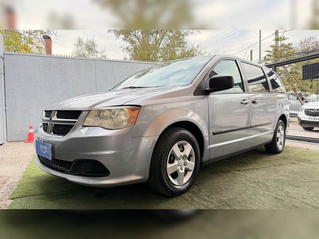 Dodge Grand Caravan 3.6 año 2013