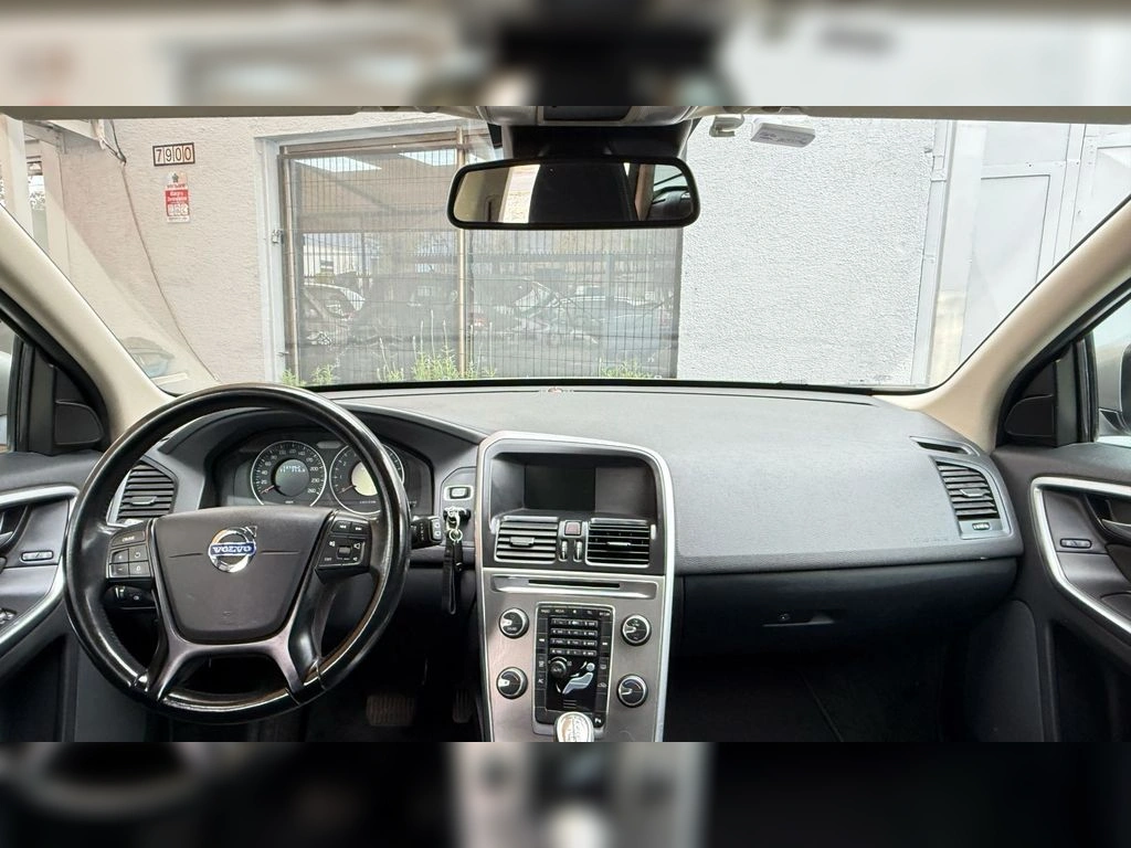 Volvo Xc60 2.0 T5 Limited At año 2014