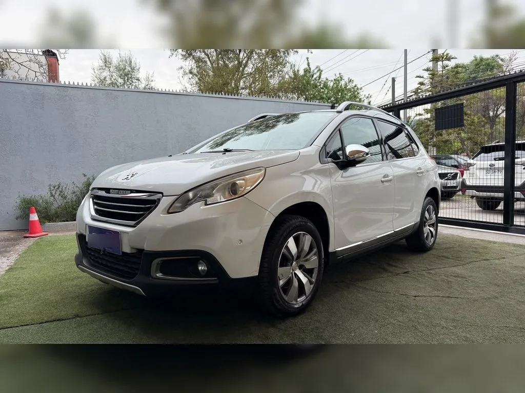 Peugeot 2008 1.2 Allure Puretech 4x2 Eat6 E6 5p año 2016