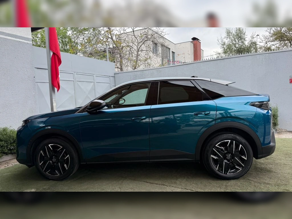 Peugeot 3008 New Allure Hybrido 1.2 Aut año 2026