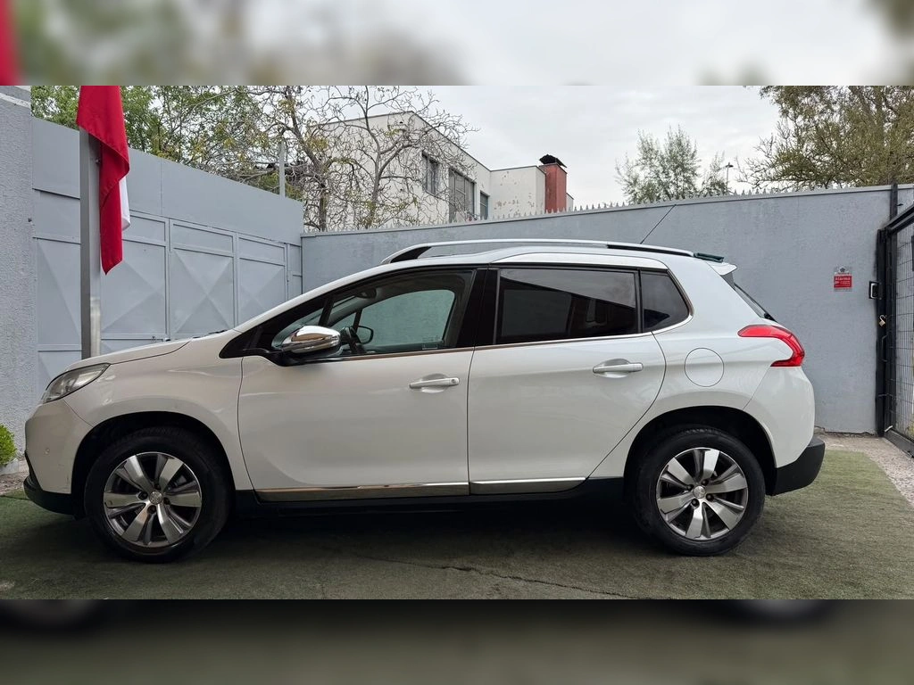Peugeot 2008 1.2 Allure Puretech 4x2 Eat6 E6 5p año 2016