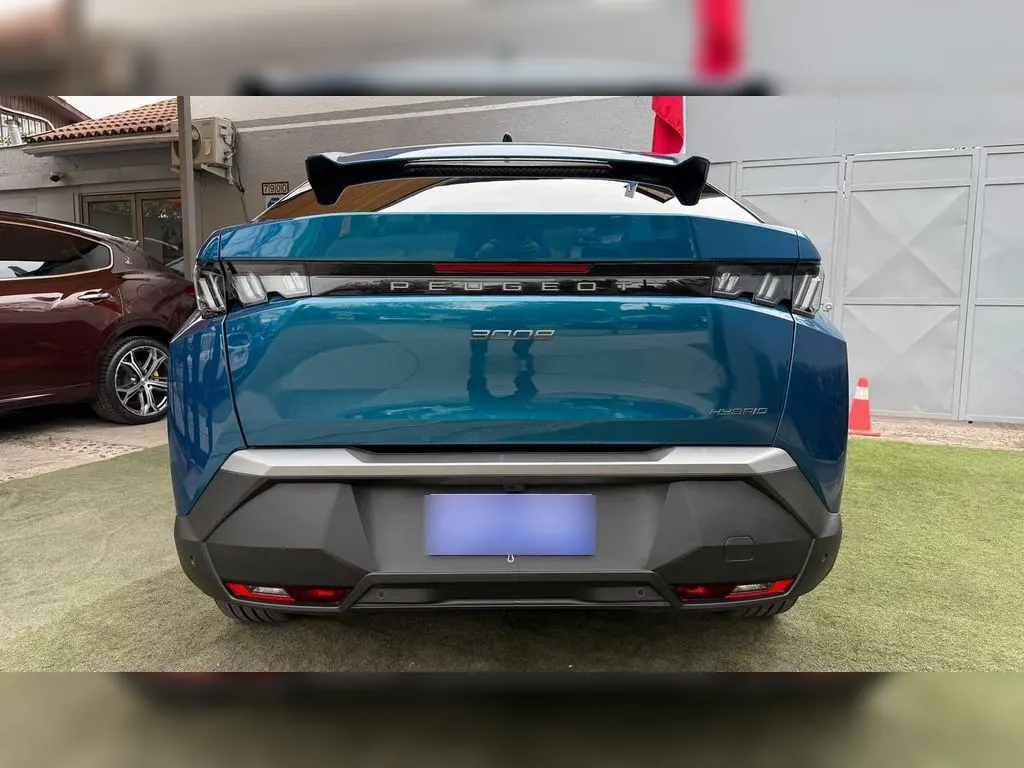 Peugeot 3008 New Allure Hybrido 1.2 Aut año 2026