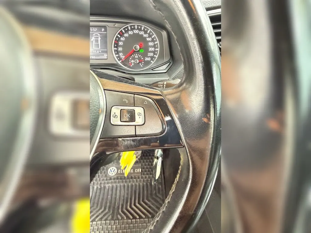Volkswagen Amarok 2.0 Highline Diesel 4motion 4x4 Dob. Cab. At 4p año 2021