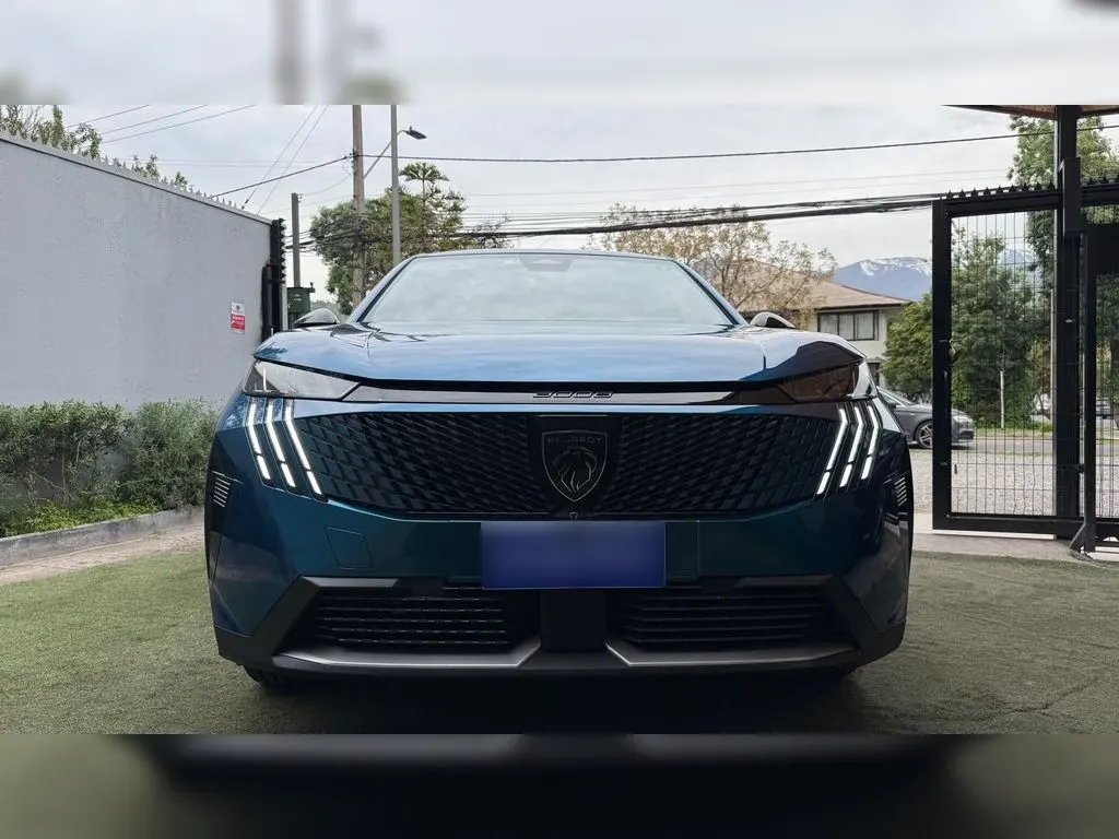 Peugeot 3008 New Allure Hybrido 1.2 Aut año 2026
