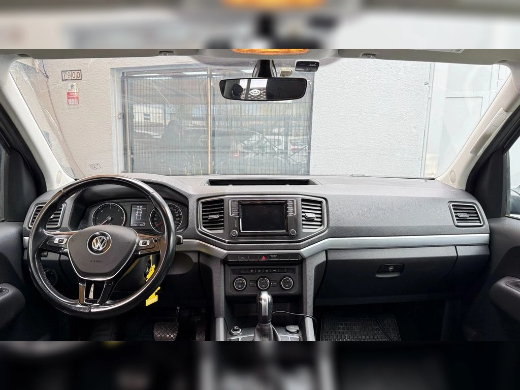 Volkswagen Amarok 2.0 Highline Diesel 4motion 4x4 Dob. Cab. At 4p año 2021