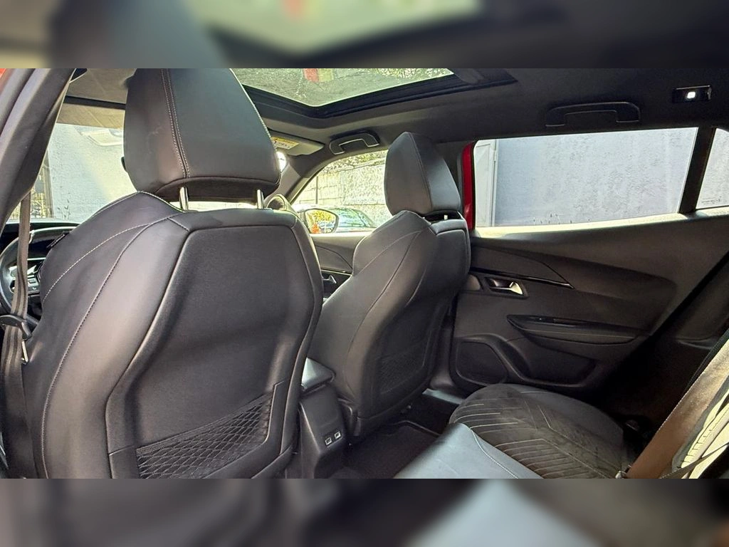 Peugeot 2008 Gt Line Blue Hdi 130 Eat8 1.5 año 2024