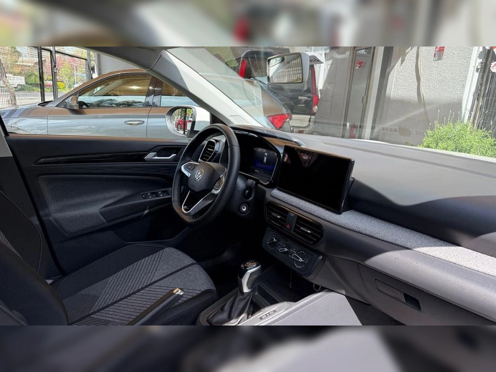 Volkswagen Tera 1.0 Tsi Comfort 2wd At 5p año 2026