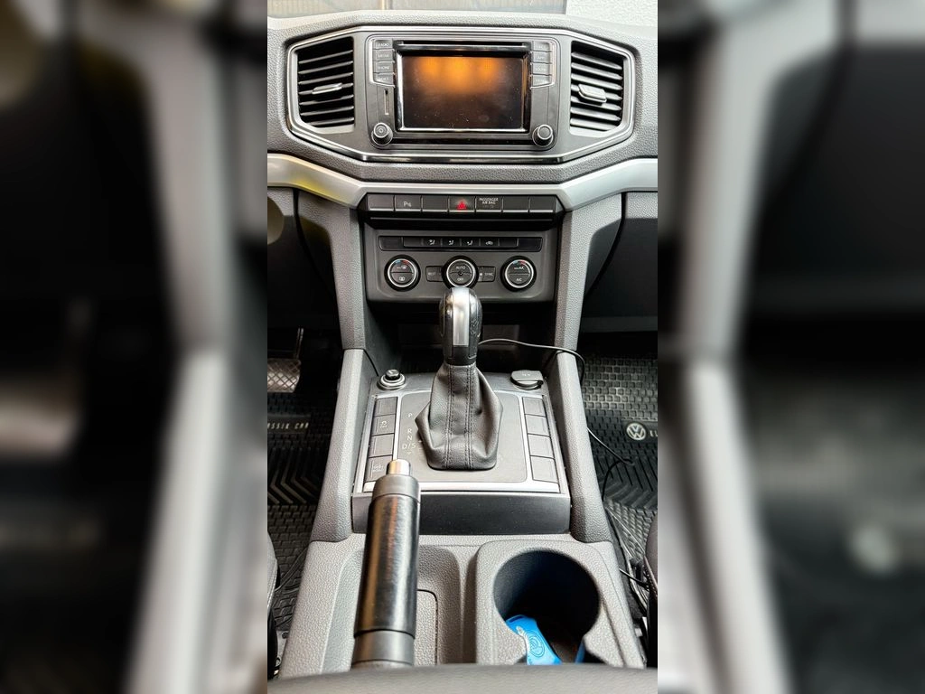 Volkswagen Amarok 2.0 Highline Diesel 4motion 4x4 Dob. Cab. At 4p año 2021