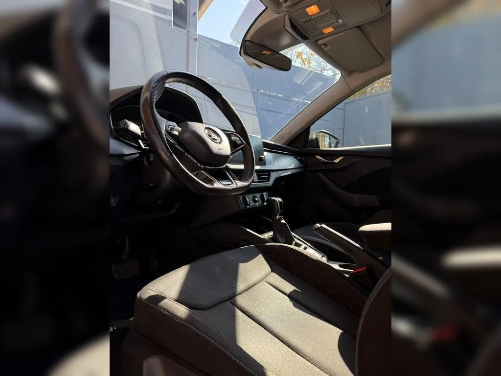 Skoda Scala 1.0 Tsi Ambition 4x2 Dsg año 2023