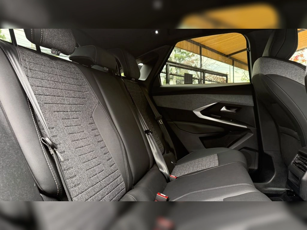 Peugeot 3008 New Allure Hybrido 1.2 Aut año 2026