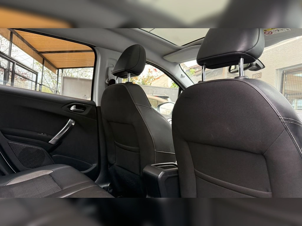 Peugeot 2008 1.2 Allure Puretech 4x2 Eat6 E6 5p año 2016