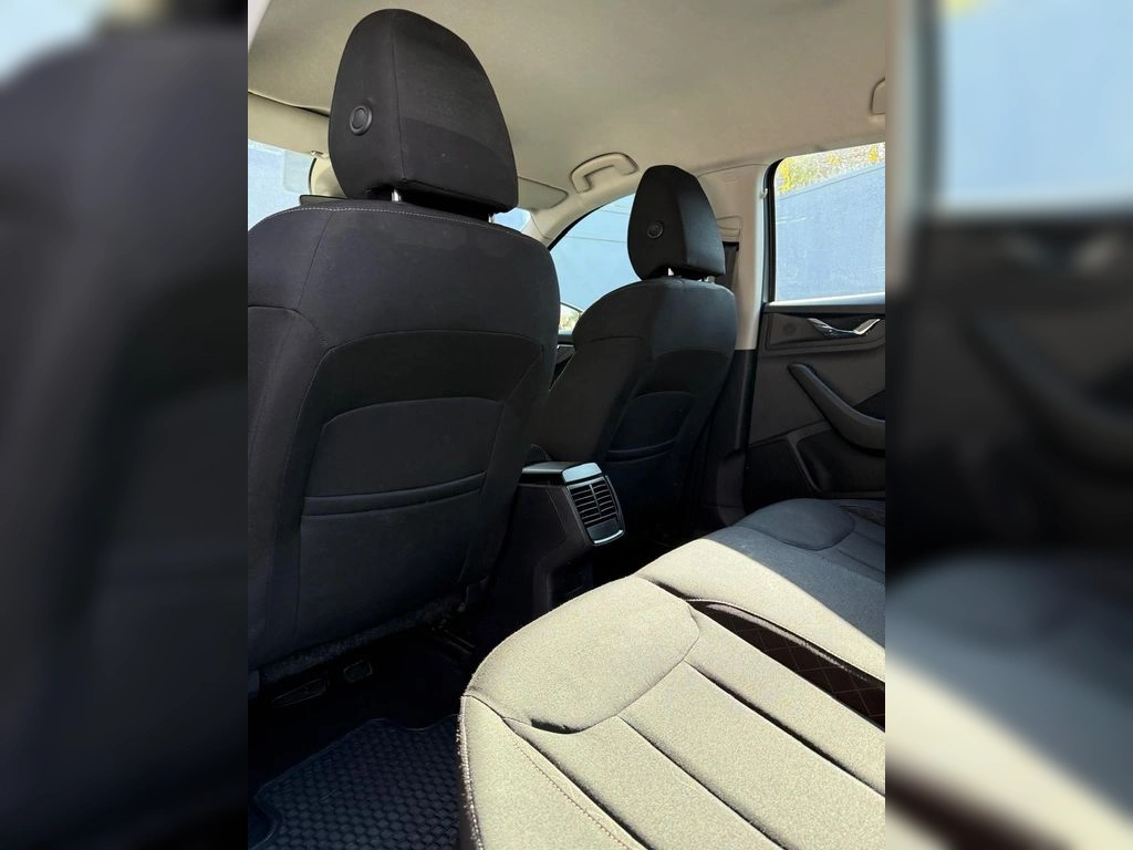 Skoda Scala 1.0 Tsi Ambition 4x2 Dsg año 2023