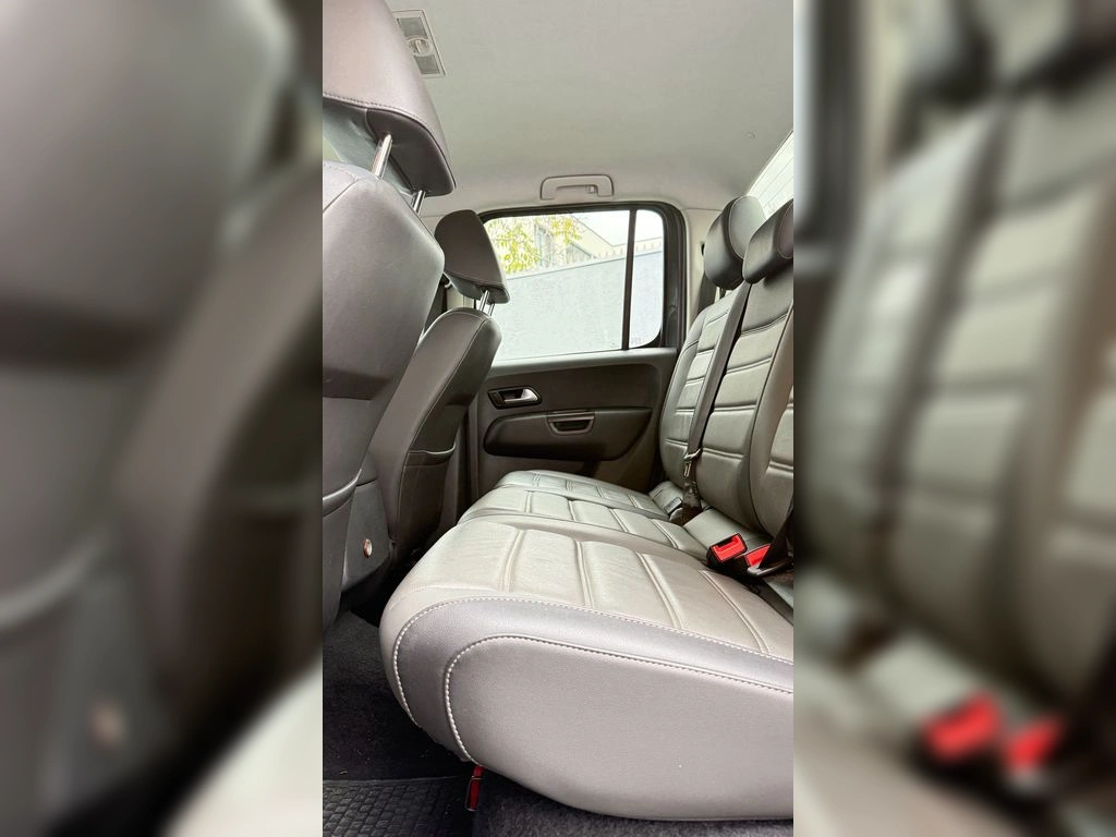 Volkswagen Amarok 2.0 Highline Diesel 4motion 4x4 Dob. Cab. At 4p año 2021