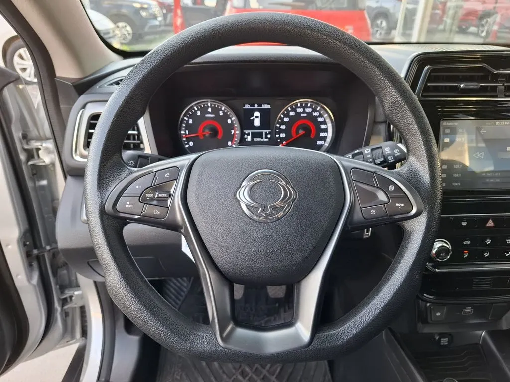 Ssangyong Tivoli Lx 1.6 año 2021