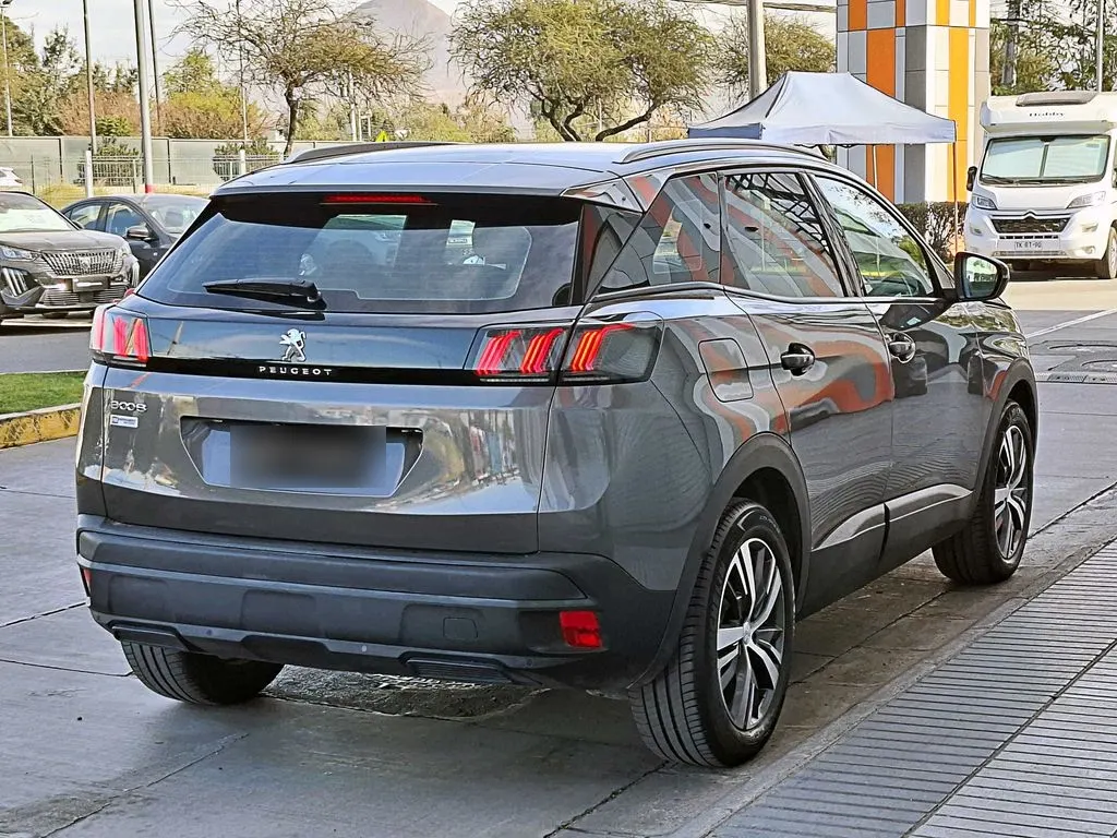 Peugeot 3008 1.5 Active Bluehdi 4x2 130 Mt6 5p año 2022