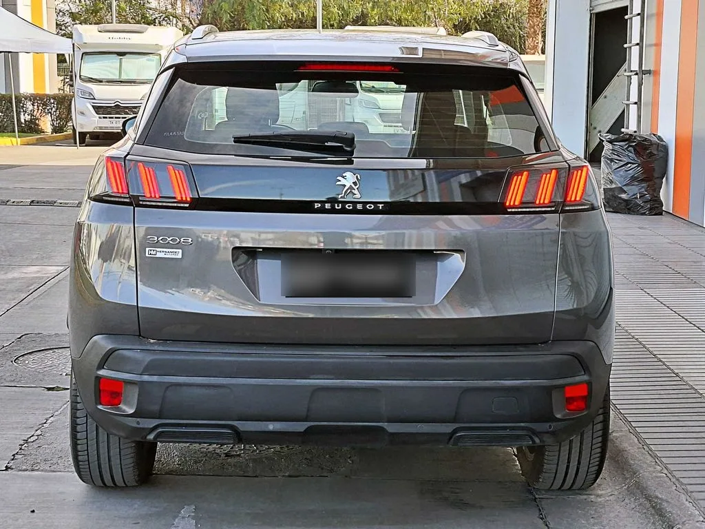 Peugeot 3008 1.5 Active Bluehdi 4x2 130 Mt6 5p año 2022
